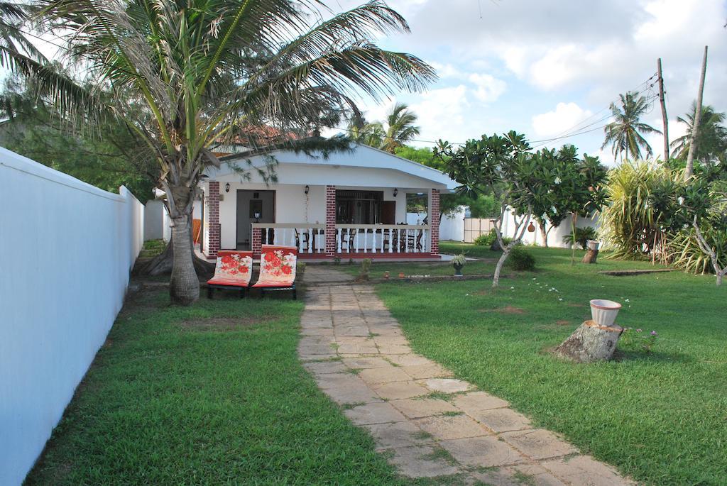 Beach House Mirissa Chambre photo