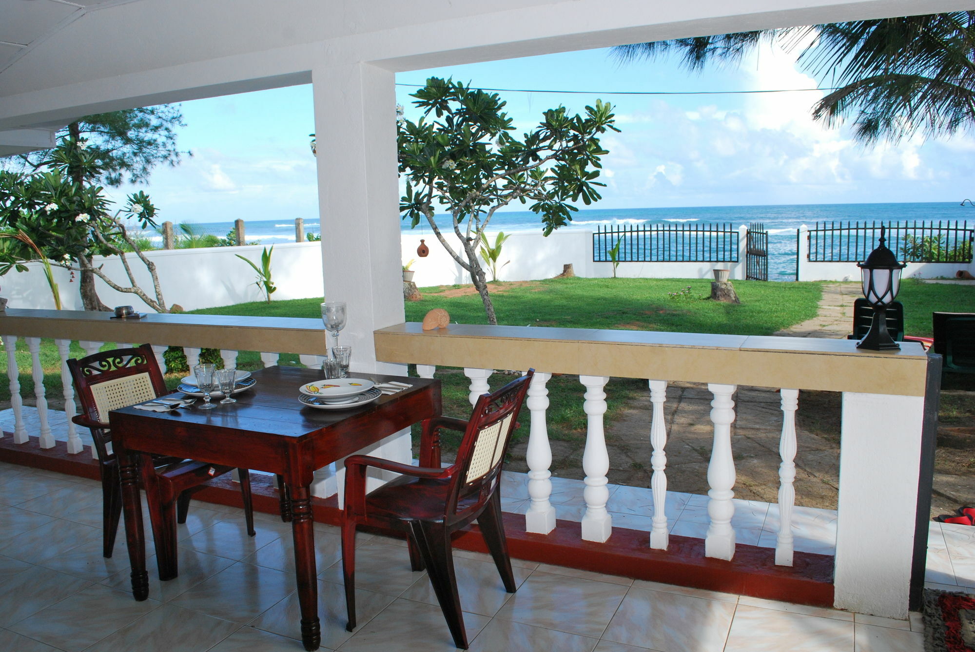 Beach House Mirissa Extérieur photo